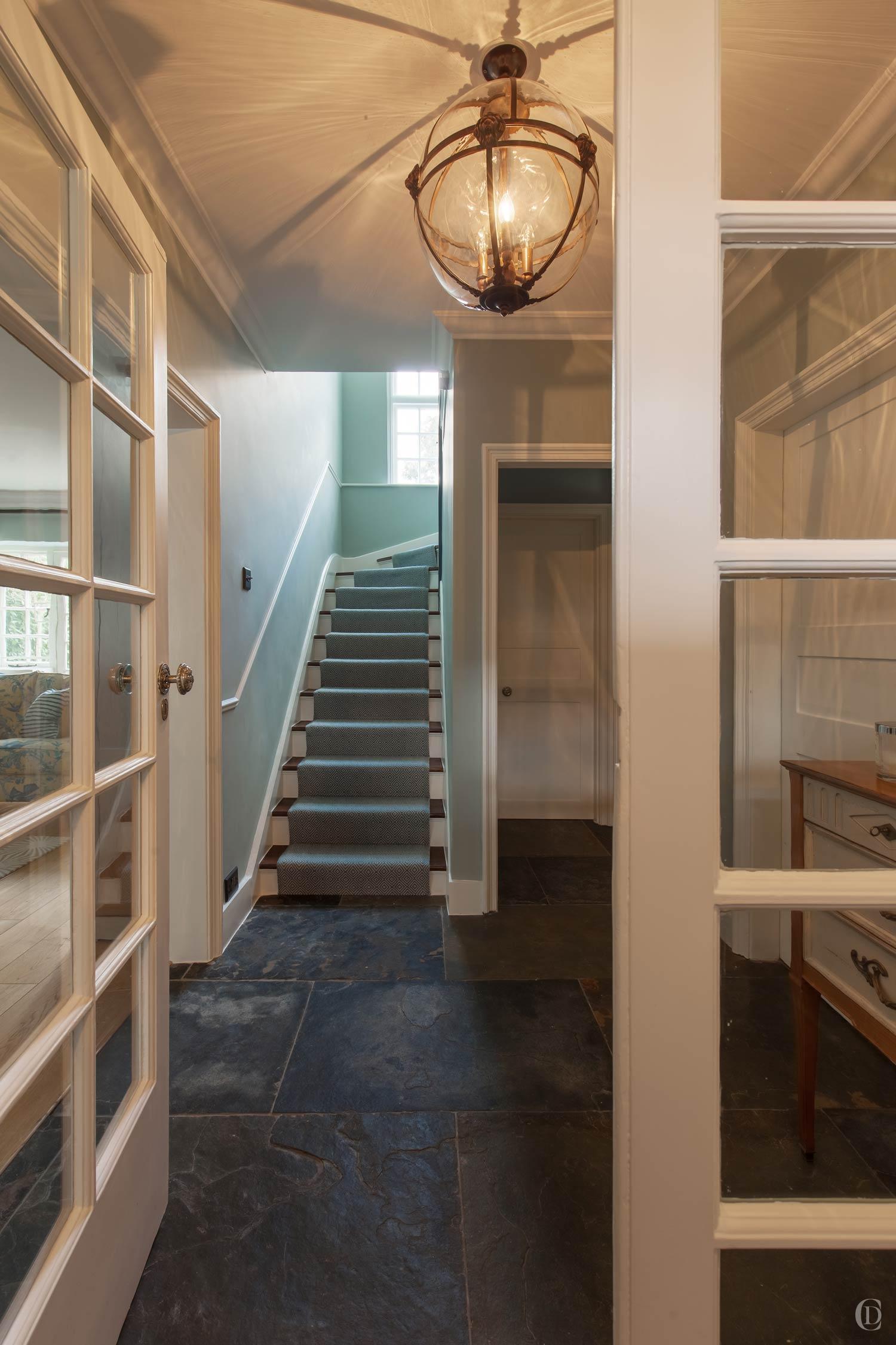 Detached Villa | Hampstead | Claudia Interiors Hallway | Entrance into the house, staircase stretching in front | Garden Suburb